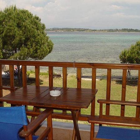 Studios Efi Beach Vourvourou Buitenkant foto