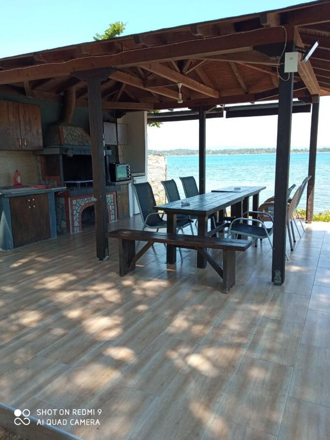 Studios Efi Beach Vourvourou Buitenkant foto
