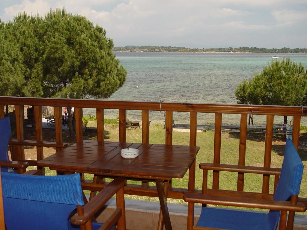 Studios Efi Beach Vourvourou Buitenkant foto